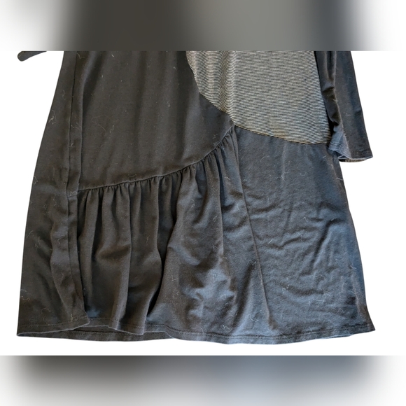 Chalet et Cici Abstract Artsy Comfy Lung Sleeve Tee Dress sz M - Picture 3 of 9